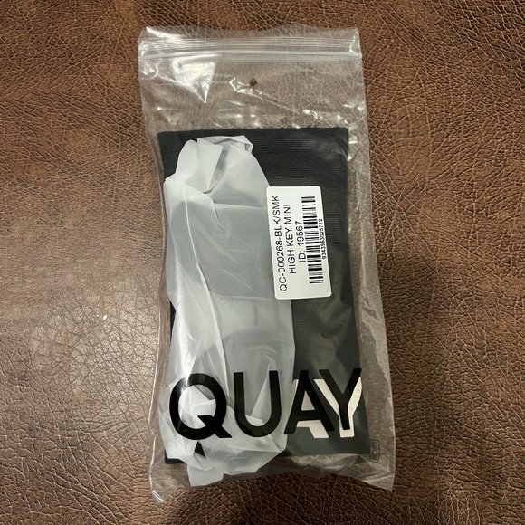 BRAND NEW !! - QUAY - High Key - POLARIZED BLACK / SMOKE LENS - Picture 3 of 16